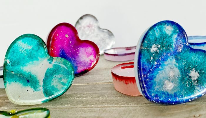 Learn how to make colorful alcohol ink in resin hearts. Easy epoxy craft ideas for beginners. Valentine's Day Crafts. Heart crafts. 