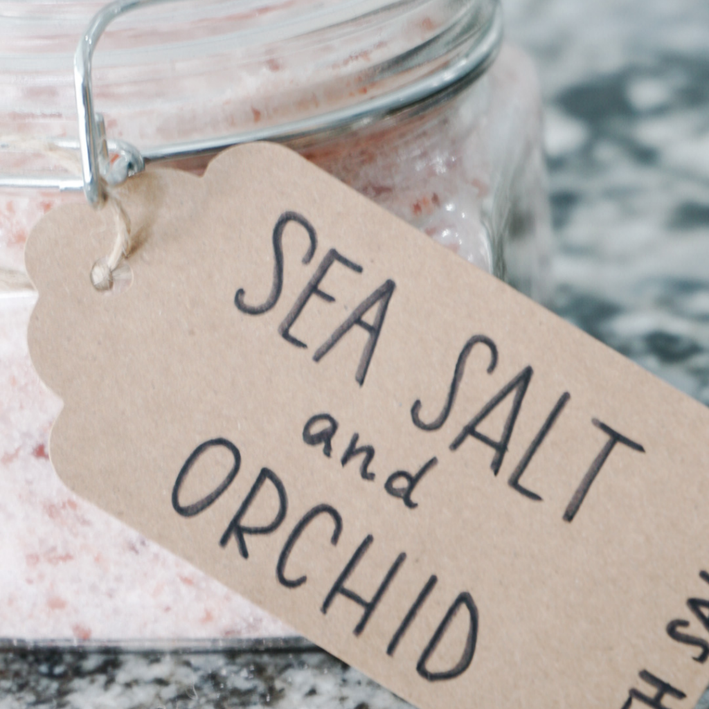 DIY Bath Salt Jar Labels - Brown Kraft Labels Tied with Twine String