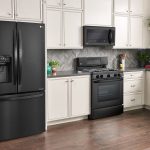 LG’s exclusive Matte Black stainless steel combines the timeless look of stainless steel with a luxe & low-gloss matte finish that compliments any kitchen décor.